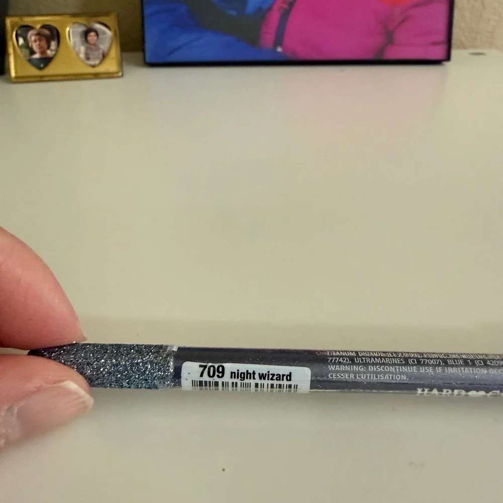Hard Candy Take Me Out Liner Women 709 Night Wizard‎ Blue New Glitter Sharpener